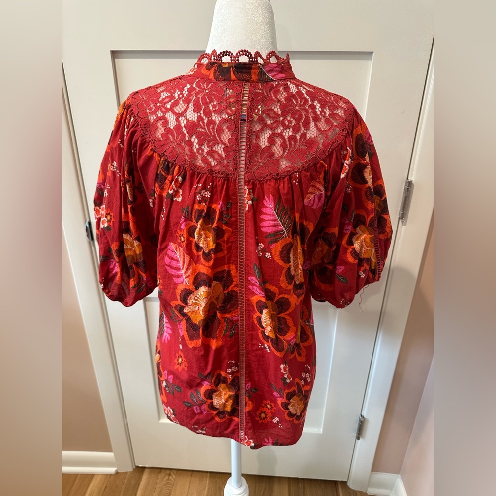 Farm Rio size small red cotton floral blouse with lace inset. Buttons, collar. - Picture 5 of 11